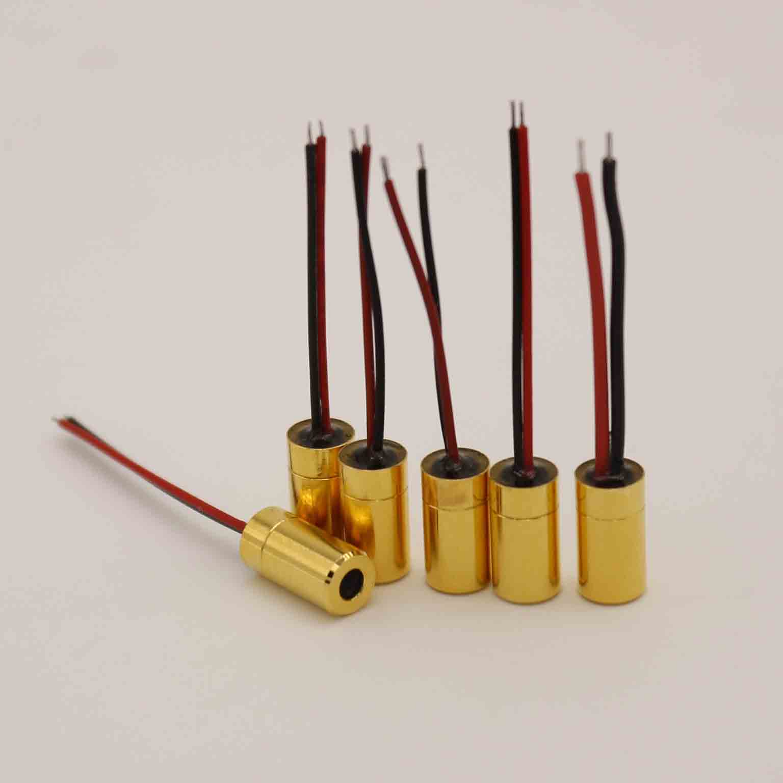 小さいレーザー工具のための低電力赤色のレーザーダイオードモジュール650nm 5MWクラスIIIAレーザーモジュール